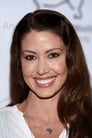 Shannon Elizabeth isBuffy Gilmore