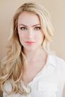 Amanda Schull isKatrina Bennett