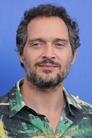 Claudio Santamaria isEumeas