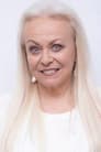 Jacki Weaver isPinky (voice)