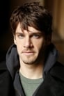 Justin Bartha isDoug Billings