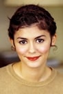 Audrey Tautou isSophie Neveu