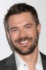 Charlie Weber isFrank Delfino
