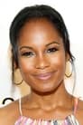 Robinne Lee isSarah