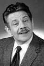 Jerry Stiller isUncle Max (voice)