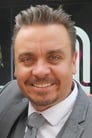 Lee Boardman isGerald Milton