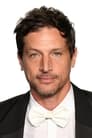 Simon Rex isCody