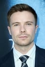 Joe Dempsie isDerek Mahon