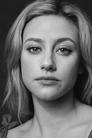 Lili Reinhart isBetty Cooper