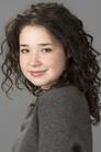 Sarah Steele isБерissa Gold