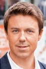 Andrew Buchan isLeo Watts