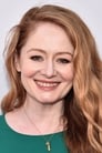 Miranda Otto isEsther Mullins