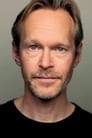 Steven Mackintosh isFrank Williams