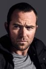 Sullivan Stapleton isKurt Weller