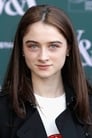 Raffey Cassidy isZsófia