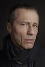 Michael Wincott isElgyn